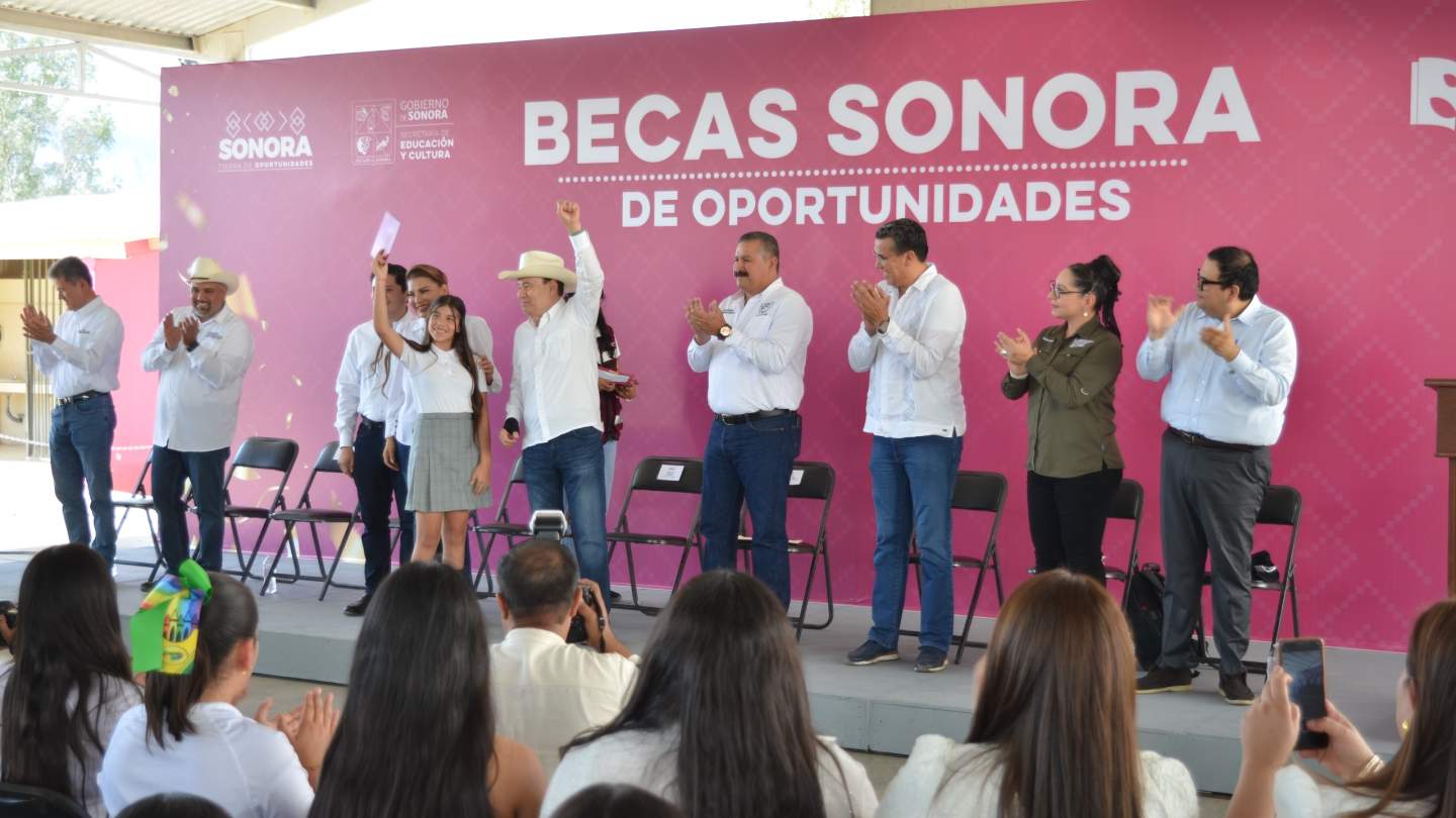 ”Nadie se queda atrás en la transformación de Sonora”: Durazo lleva becas y conectividad a Soyopa y Mazatán